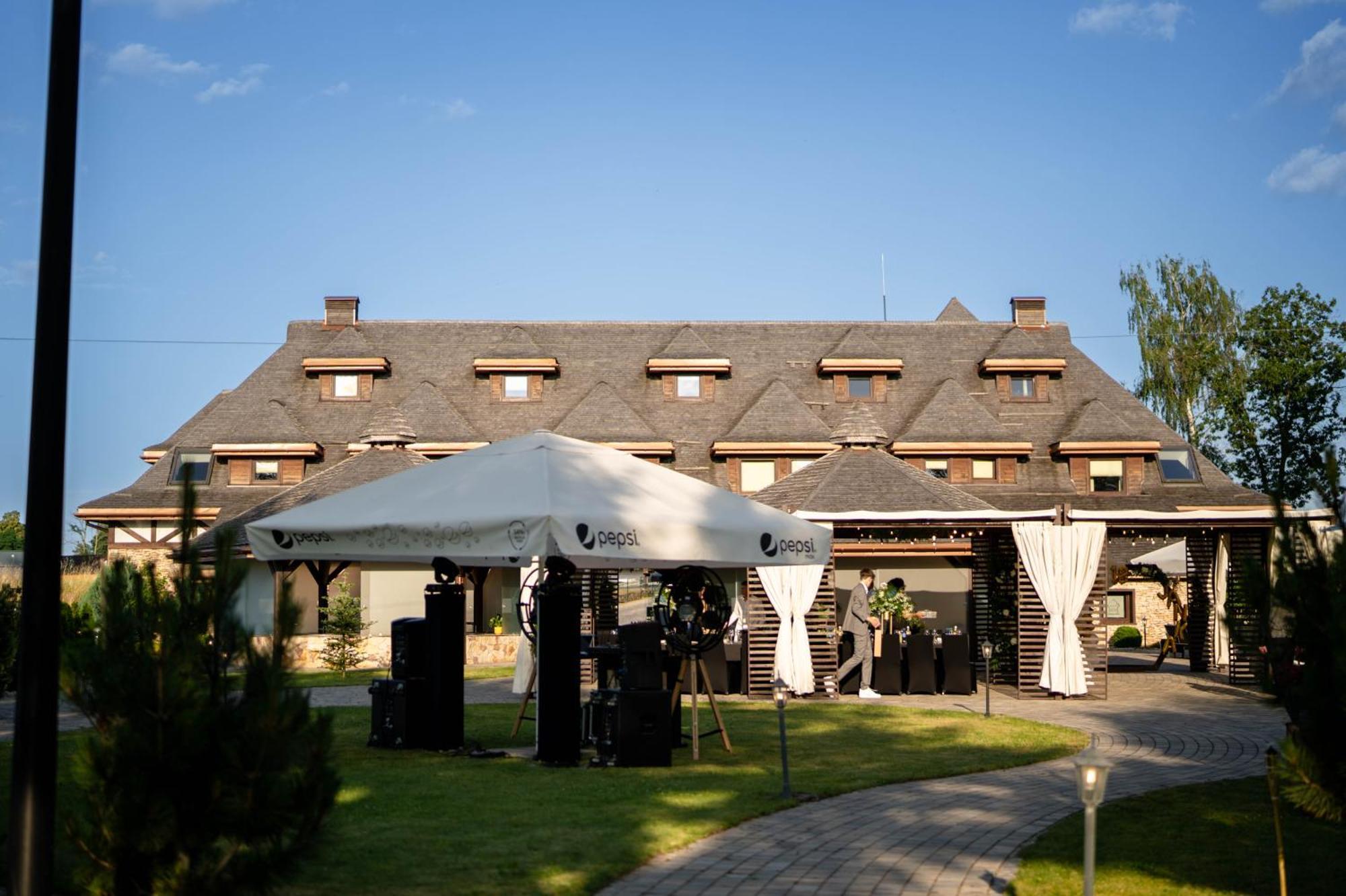 Hotel & Spa **** Kasztel Uniejow Exterior photo