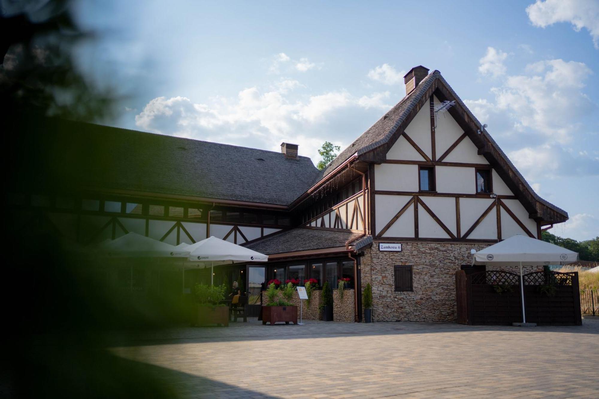 Hotel & Spa **** Kasztel Uniejow Exterior photo